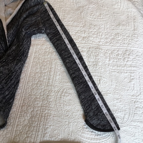 Akira Chicago Black Label Open Sweater/Cardigan. - Picture 7 of 8